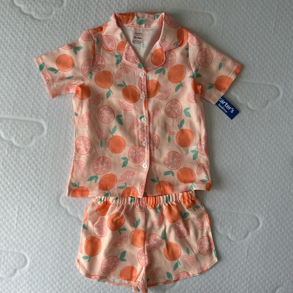 Brand new with tags Carters pajama set